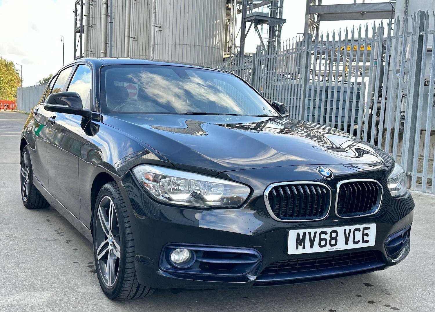 Used BMW 1 Series 2018 for sale - 76059660: Photo 1