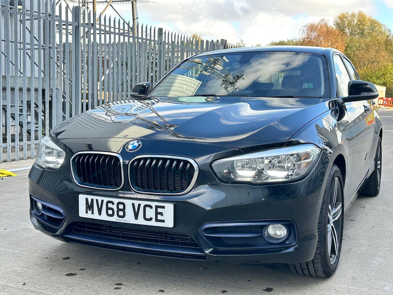 Used BMW 1 Series 2018 for sale - 76059660: Photo 2