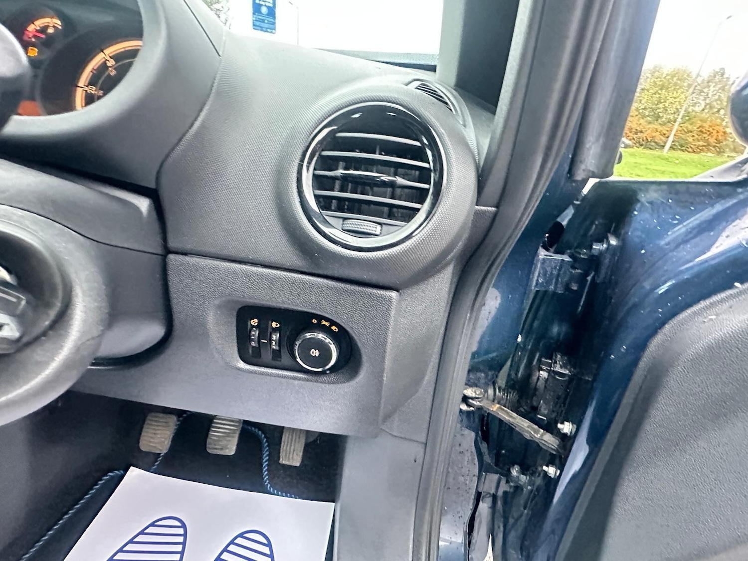 Used Vauxhall Corsa 2014 for sale - 76349880: Photo 19