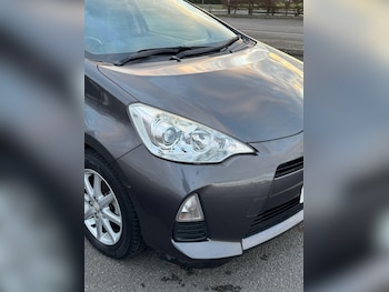 Used Toyota Aqua 2014 for sale - 77440013: Photo