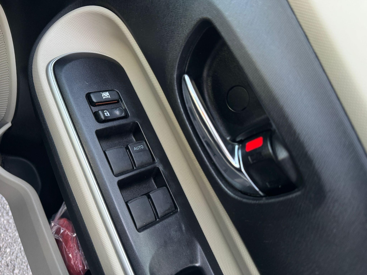 Used Toyota Aqua for sale - 77440013: Photo 23