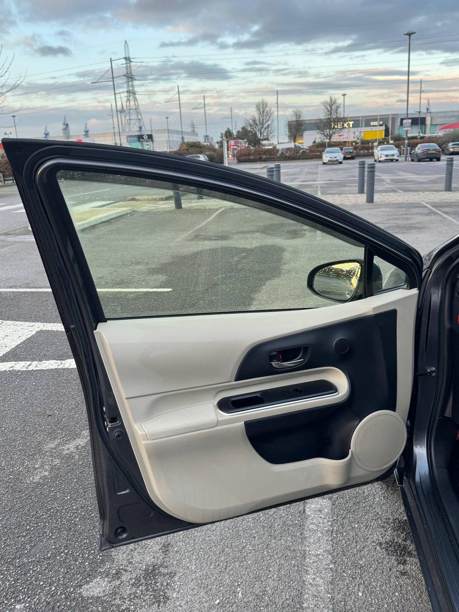 Used Toyota Aqua for sale - 77440013: Photo 24