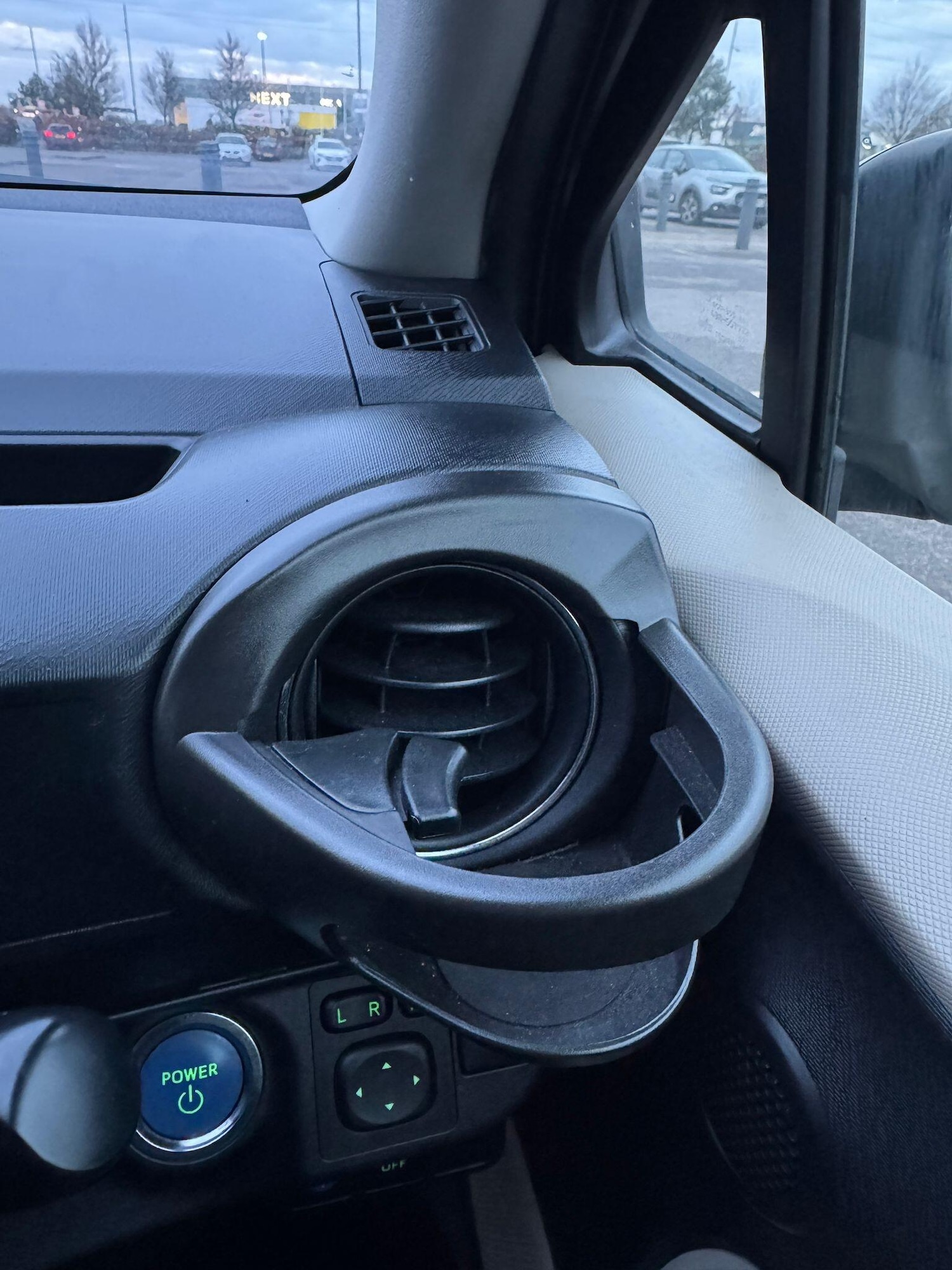 Used Toyota Aqua for sale - 77440013: Photo 44