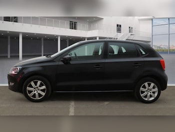 Used Volkswagen Polo 2011 for sale - 76976837: Photo