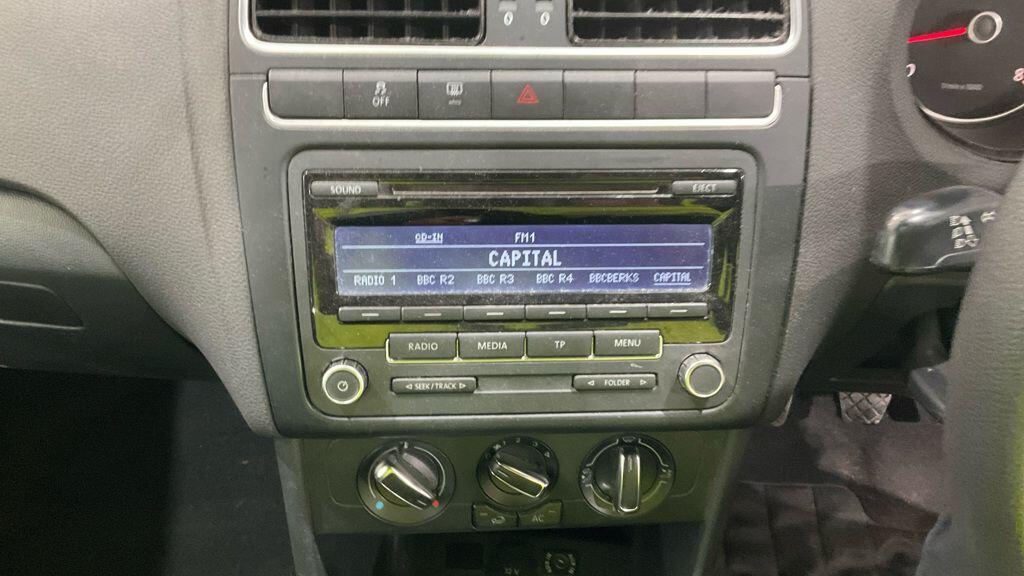 Used Volkswagen Polo 2011 for sale - 76976837: Photo 9