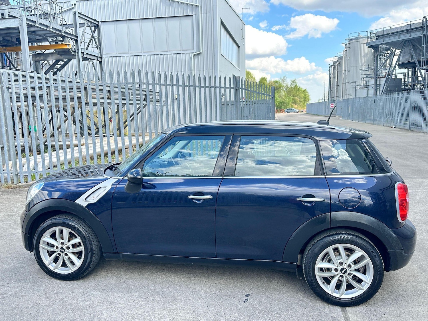 Vehicle 25