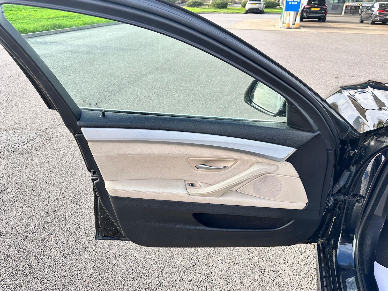 Used BMW 5 Series 2015 for sale - 76562564: Photo 25