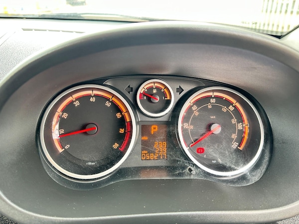 Used Vauxhall Corsa 2012 for sale - 76200237: Photo 27