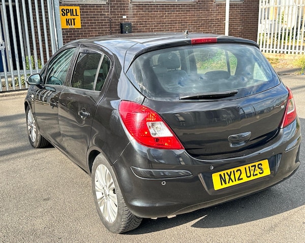 Used Vauxhall Corsa 2012 for sale - 76200237: Photo 3