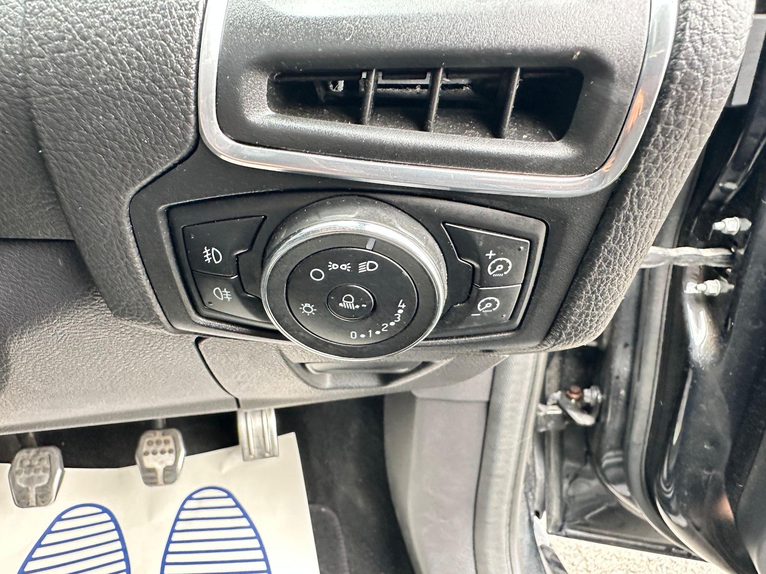 Used Ford Focus 2012 for sale - 76633712: Photo 19