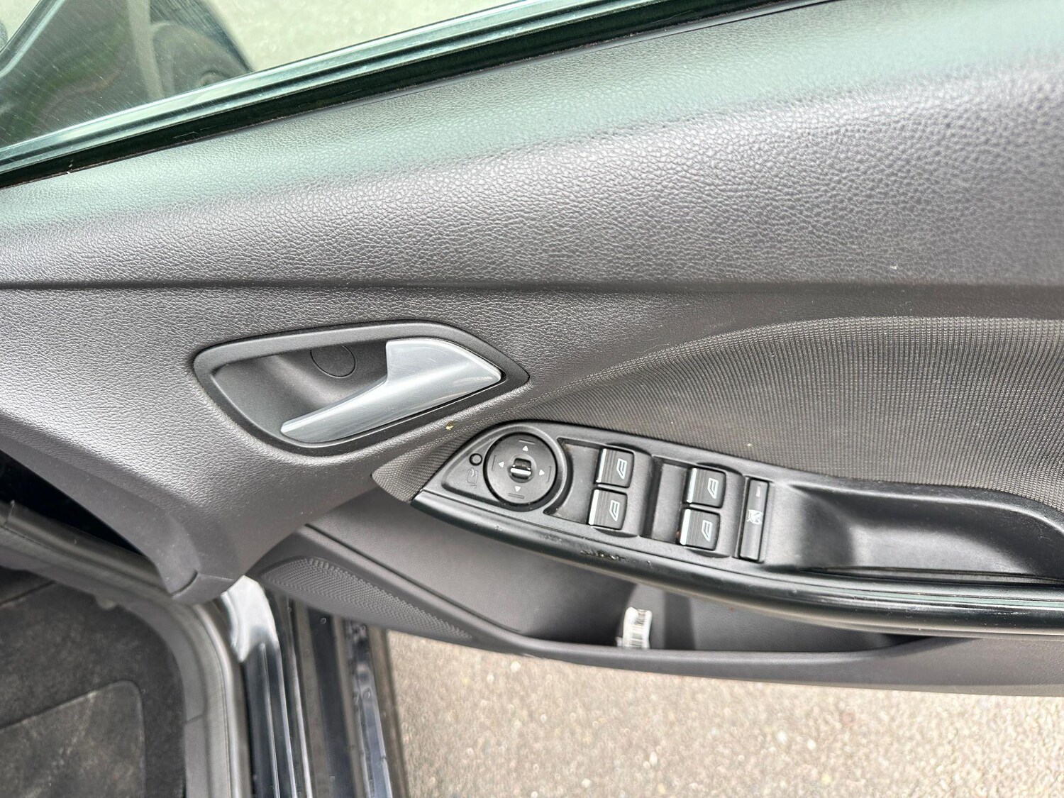 Used Ford Focus 2012 for sale - 76633712: Photo 25