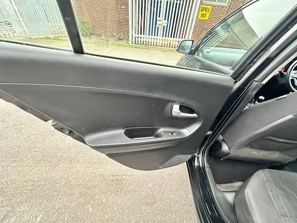 Used Kia Picanto 2012 for sale - 76026546: Photo 27
