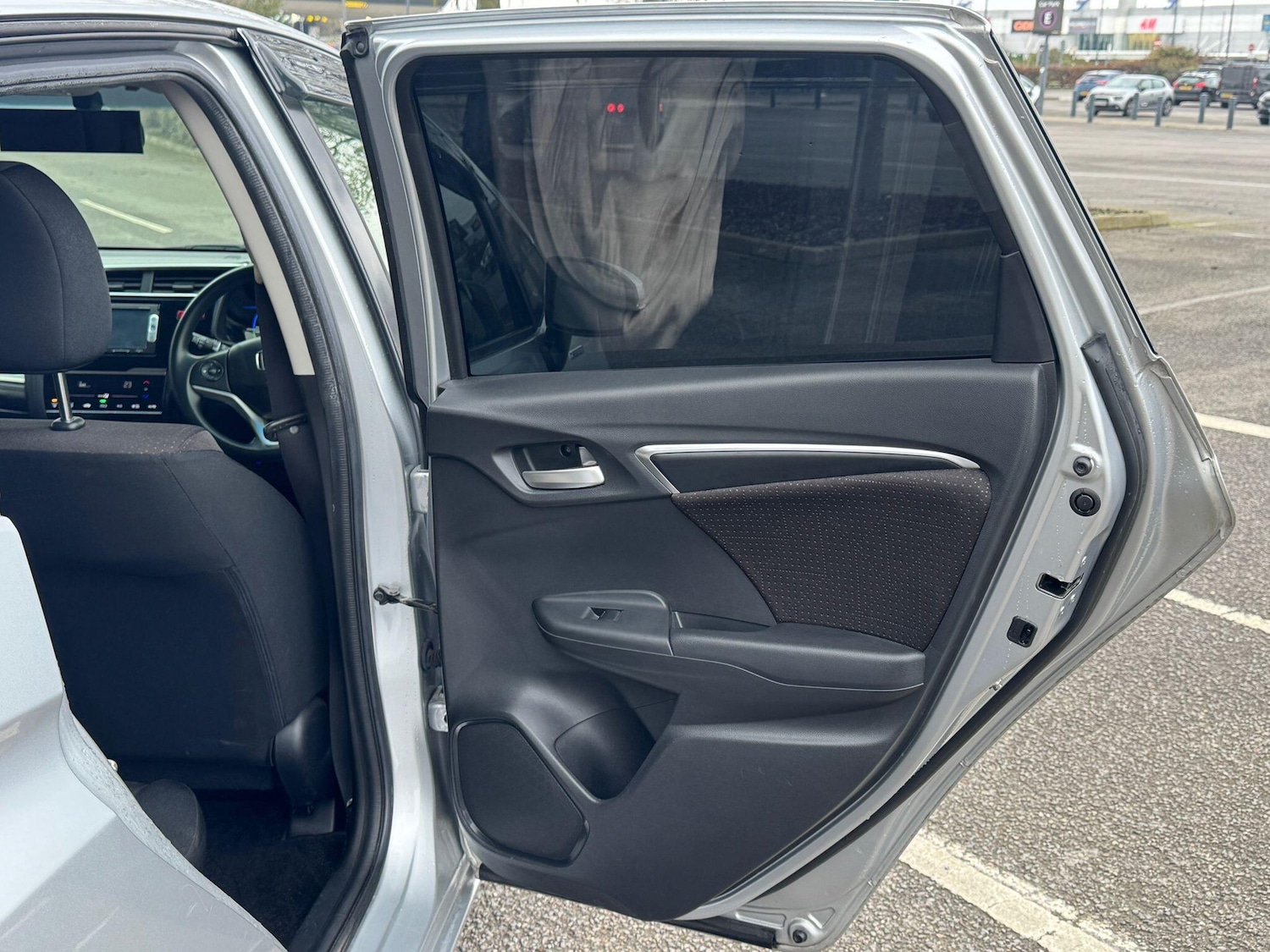 Used Honda Fit for sale - 77684376: Photo 24