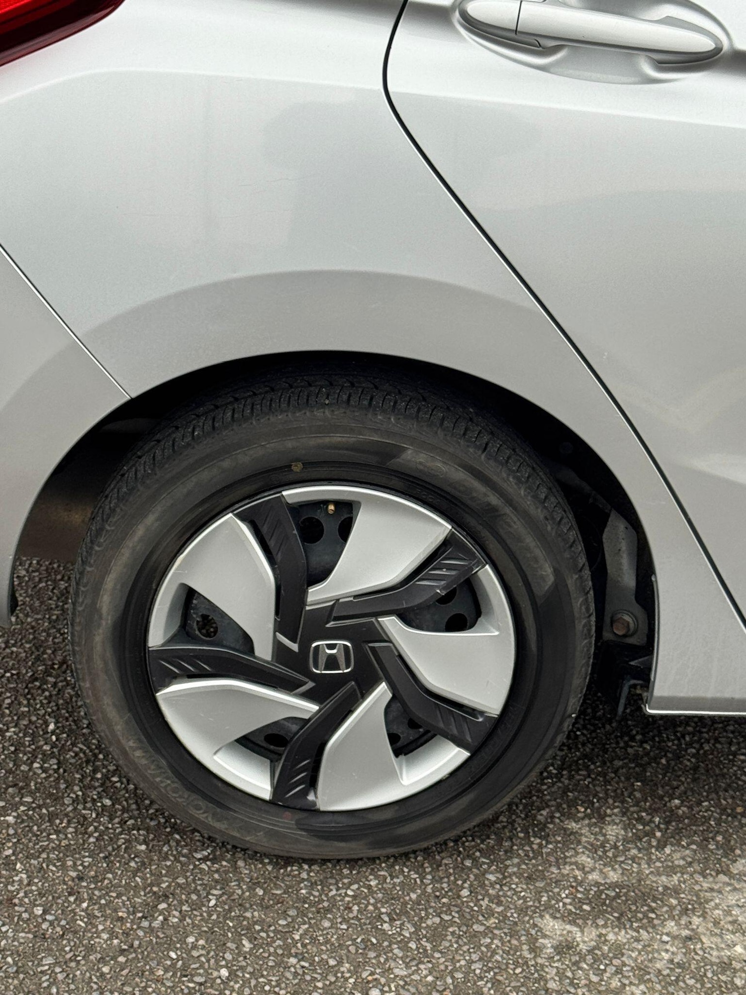 Used Honda Fit for sale - 77684376: Photo 28