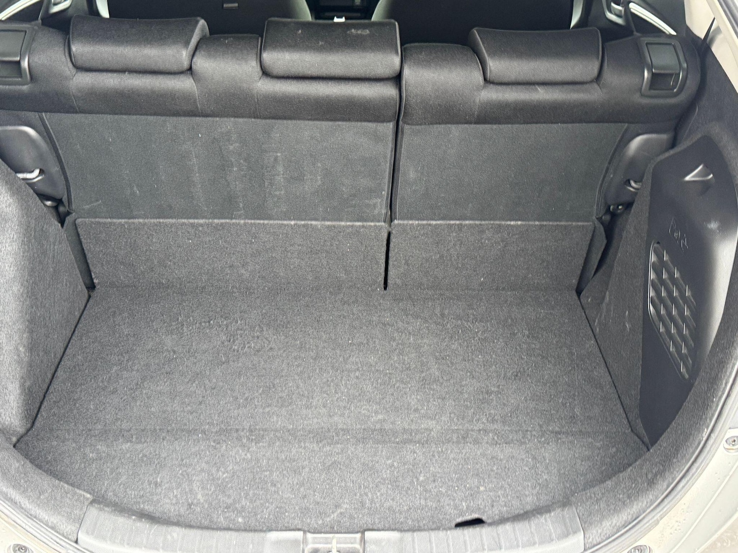 Used Honda Fit for sale - 77684376: Photo 37