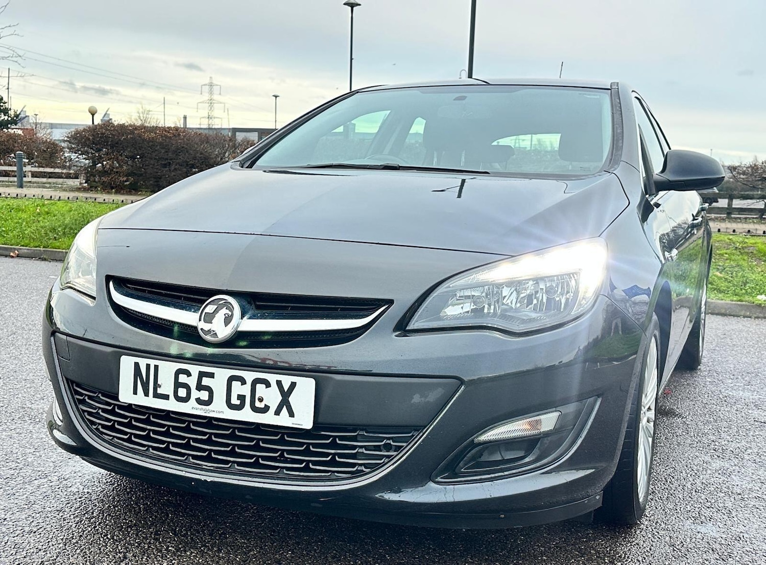 Used Vauxhall Astra 2015 for sale - 76976696: Photo 3