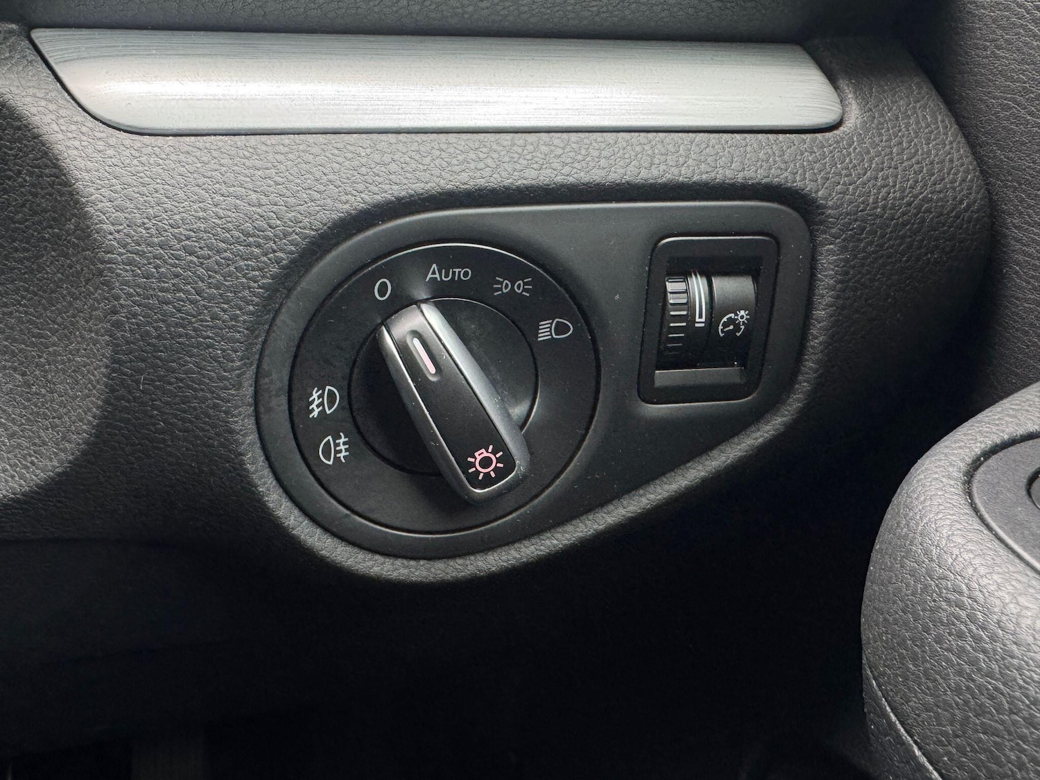 Used Volkswagen Sharan for sale - 77439997: Photo 24