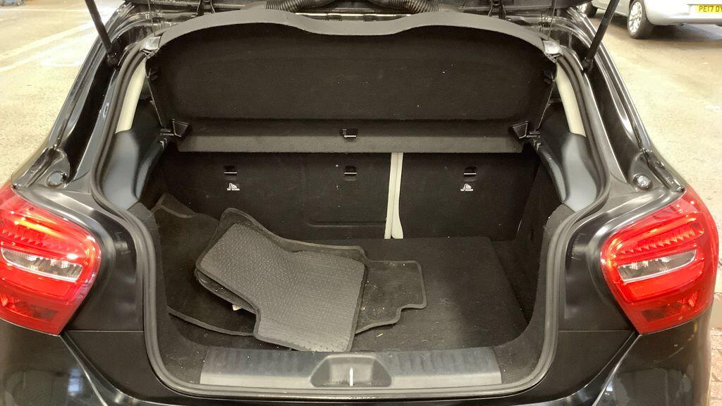 Used Mercedes-Benz A-Class 2018 for sale - 77305161: Photo 11