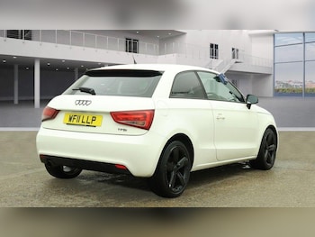 Used Audi A1 2011 for sale - 77166661: Photo