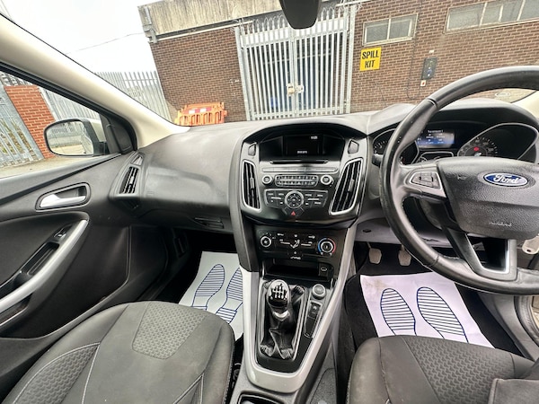 Used Ford Focus 2015 for sale - 76026692: Photo 15