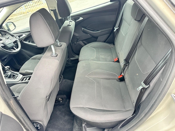 Used Ford Focus 2015 for sale - 76026692: Photo 19