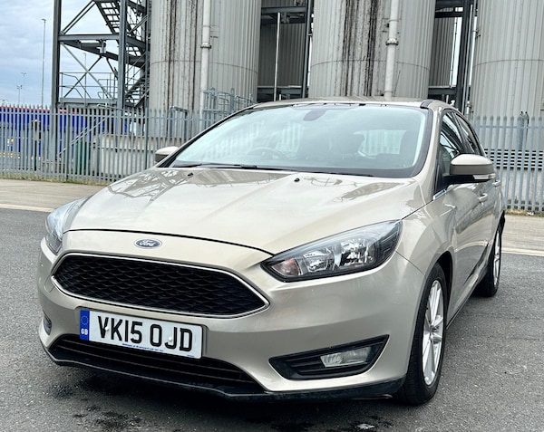 Used Ford Focus 2015 for sale - 76026692: Photo 3