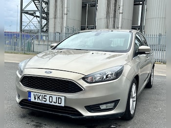 Used Ford Focus 2015 for sale - 76026692: Photo 3