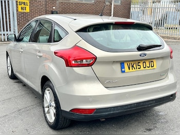 Used Ford Focus 2015 for sale - 76026692: Photo 4
