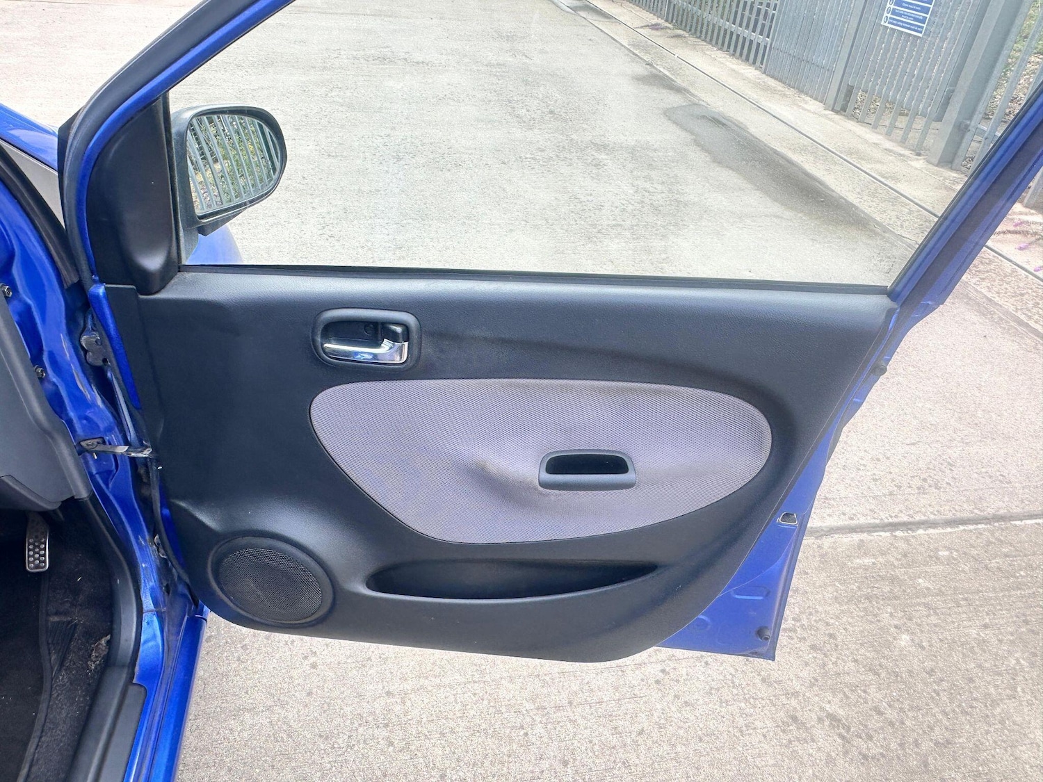 Vehicle 25
