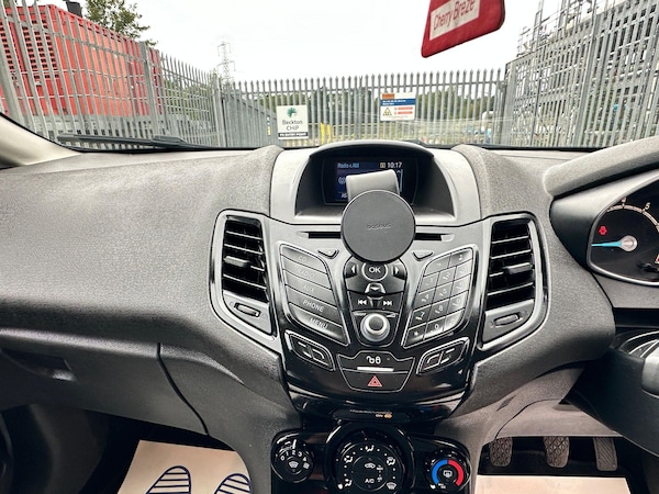 Used Ford Fiesta 2016 for sale - 76201025: Photo 17