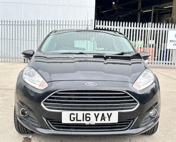 Used Ford Fiesta 2016 for sale - 76201025: Photo 2