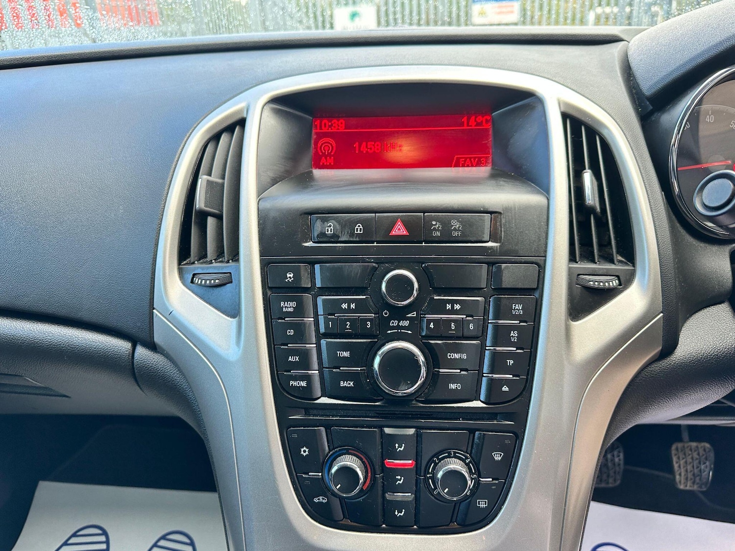 Vehicle 28