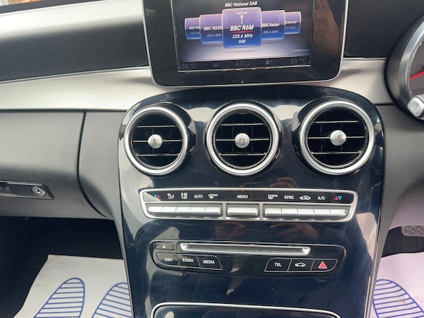Used Mercedes-Benz C Class 2015 for sale - 76094265: Photo 32