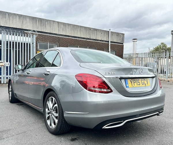Used Mercedes-Benz C Class 2015 for sale - 76094265: Photo 4