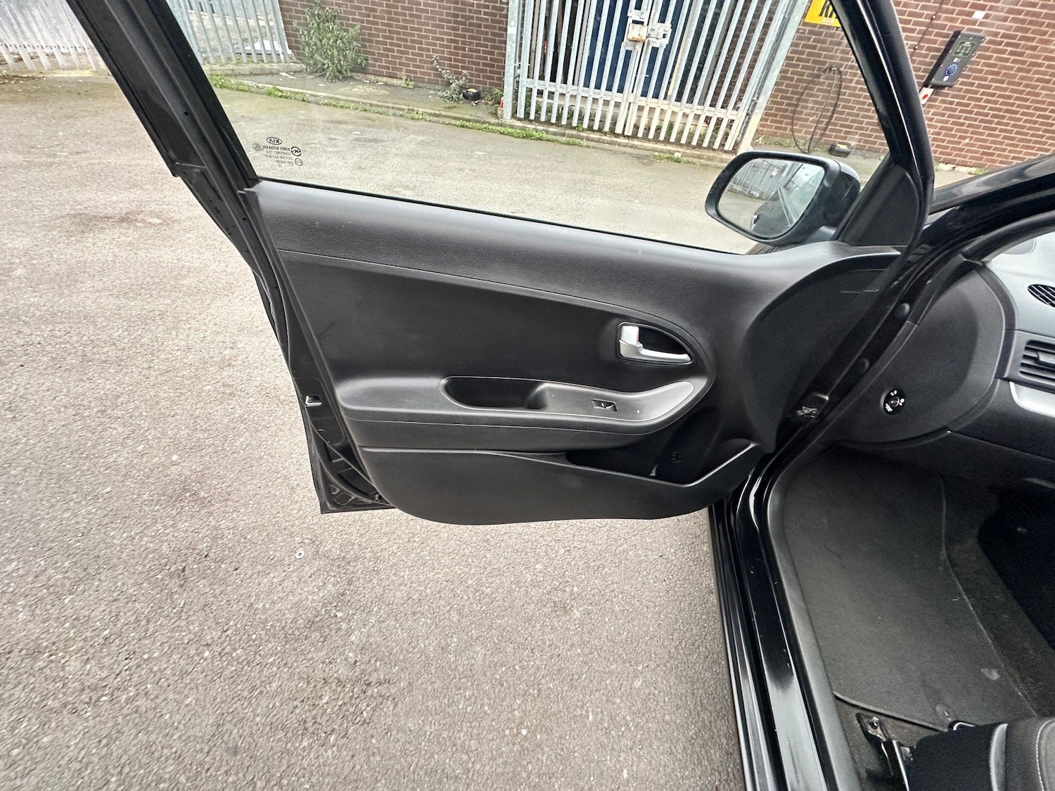 Used Kia Picanto 2012 for sale - 76527709: Photo 24