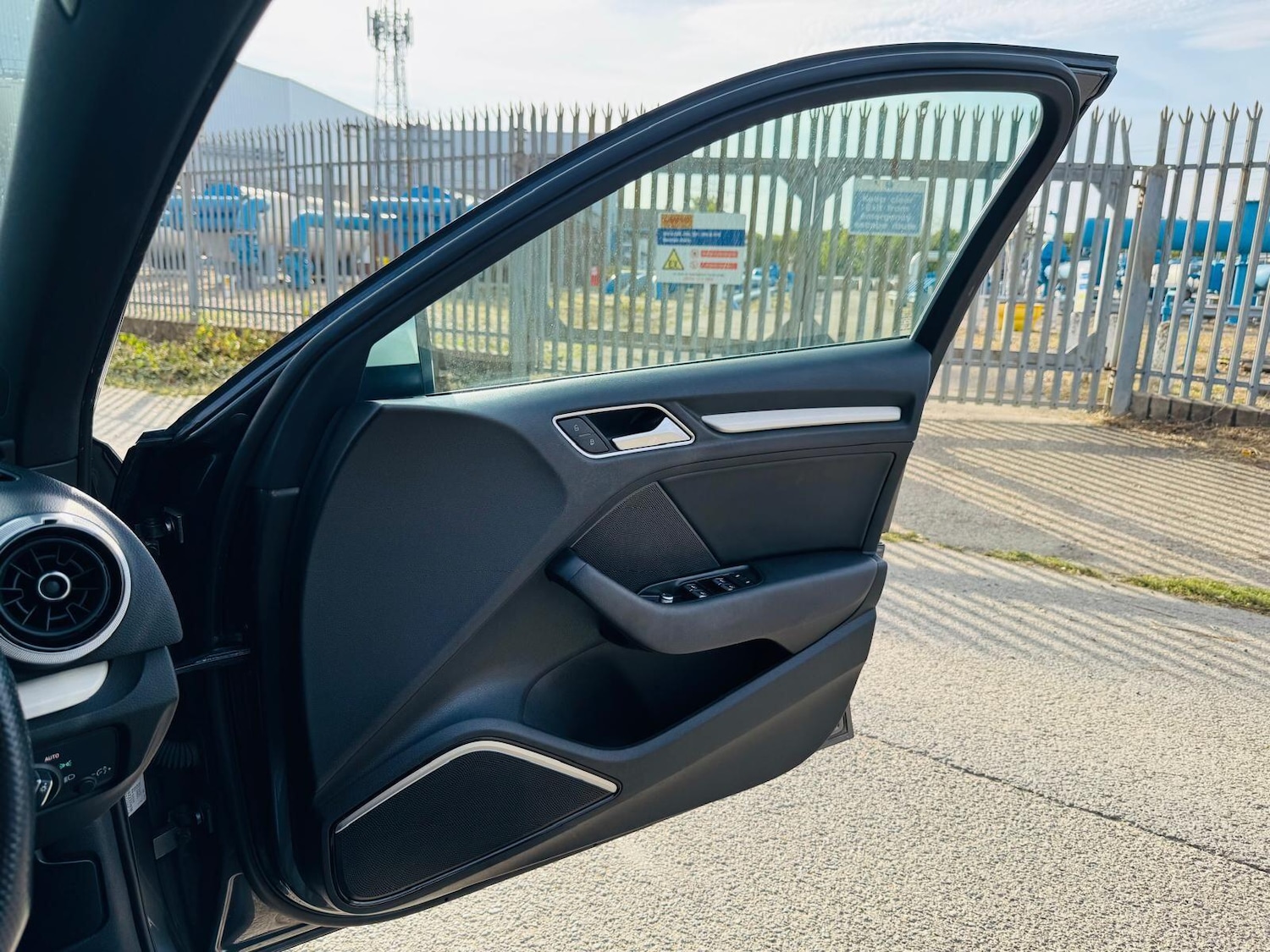 Used Audi A3 2017 for sale - 77162964: Photo 28