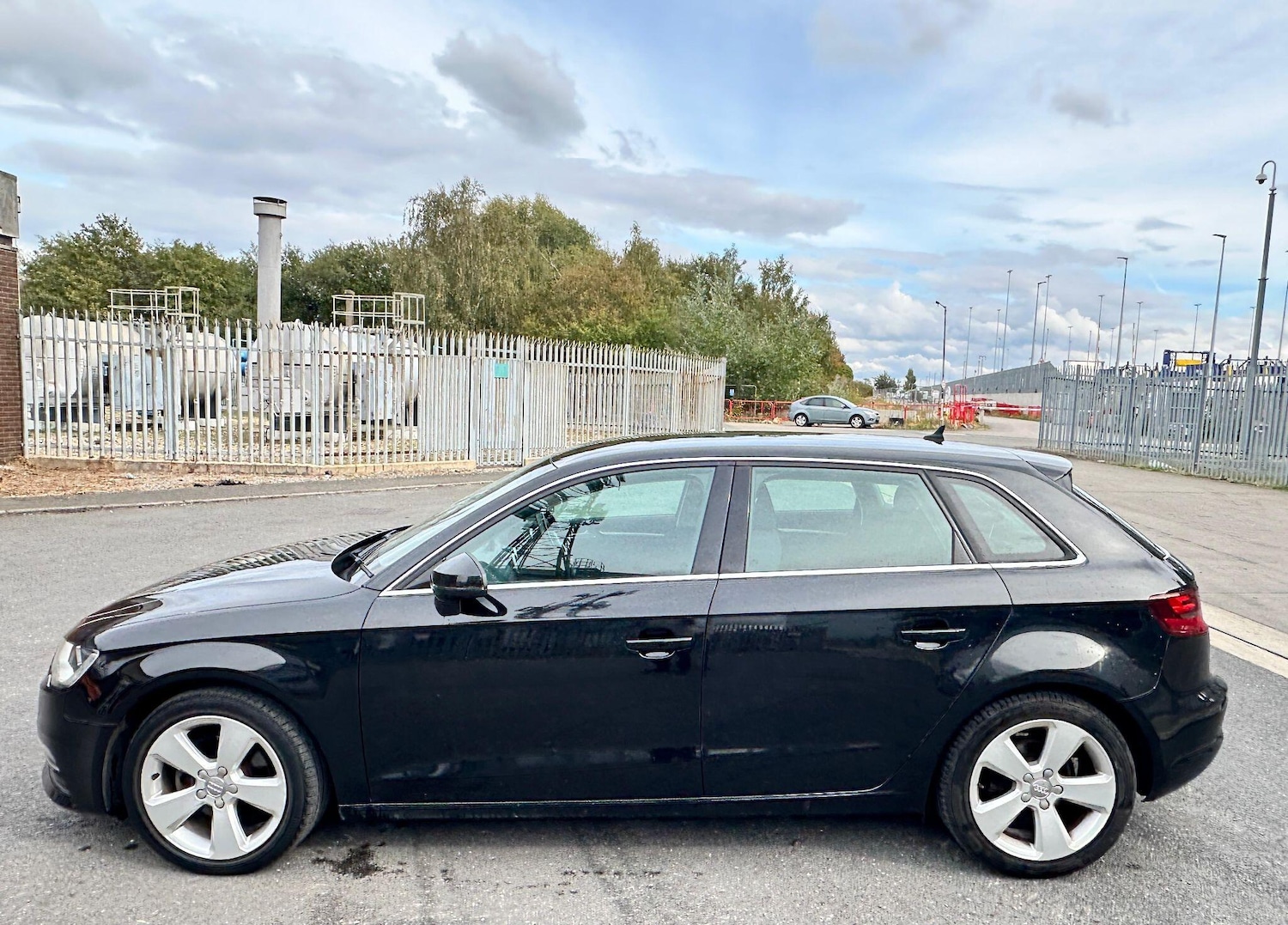 Used Audi A3 2015 for sale - 76099221: Photo 8