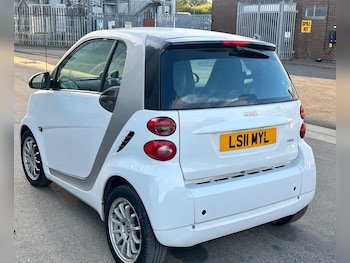 Used smart fortwo 2011 for sale - 75905540: Photo