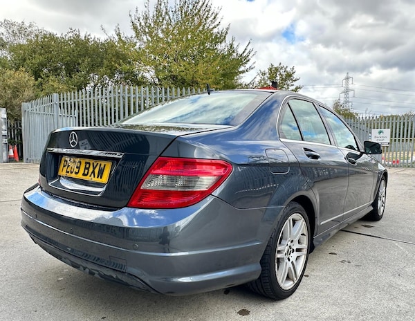 Used Mercedes-Benz C Class 2009 for sale - 76179772: Photo 11