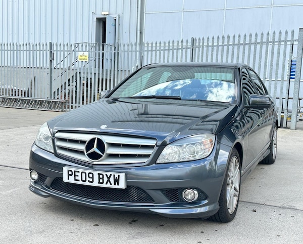 Used Mercedes-Benz C Class 2009 for sale - 76179772: Photo 3