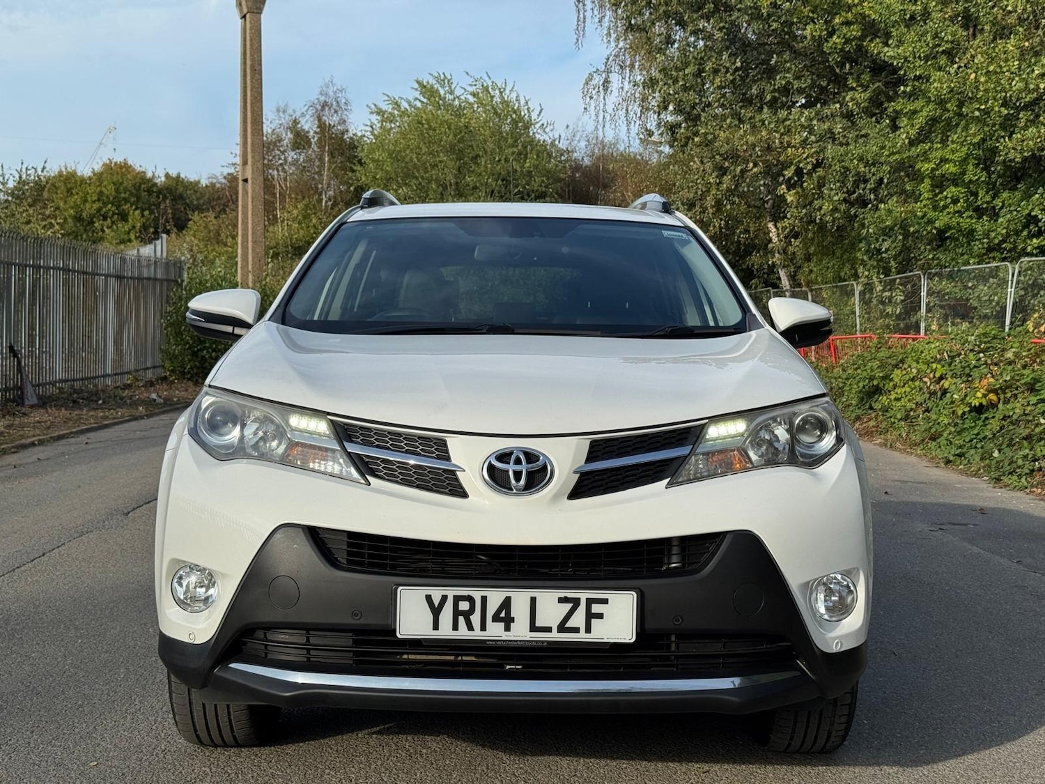 Used Toyota RAV4 2014 for sale - 77020853: Photo 2