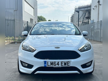 Used Ford Focus 2015 for sale - 76199793: Photo 2