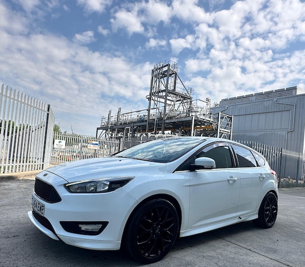 Used Ford Focus 2015 for sale - 76199793: Photo 9