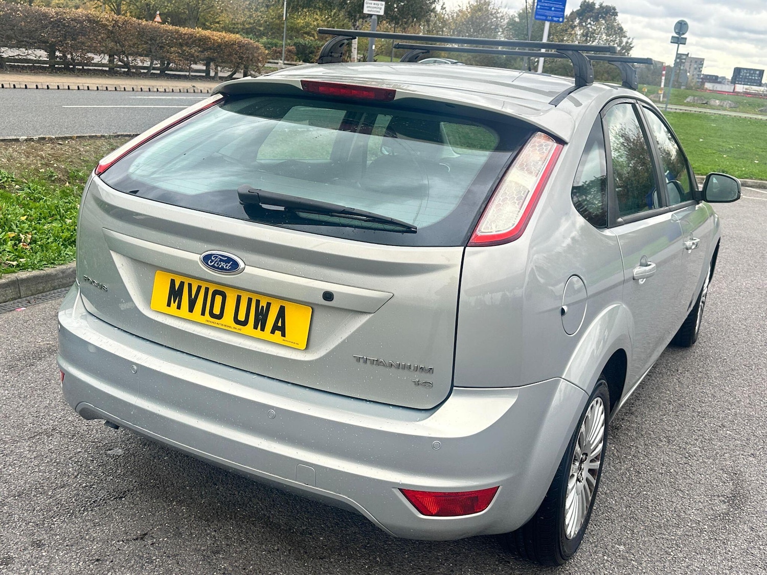 Used Ford Focus 2010 for sale - 76388108: Photo 11