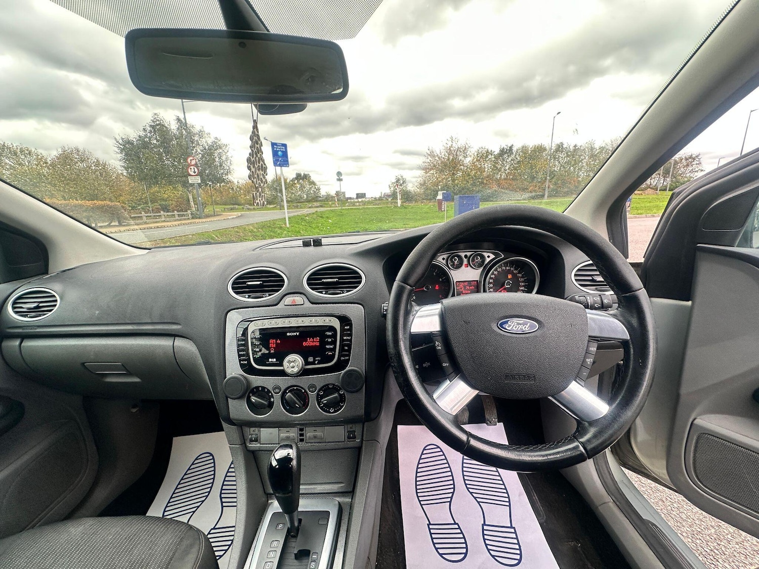 Used Ford Focus 2010 for sale - 76388108: Photo 14