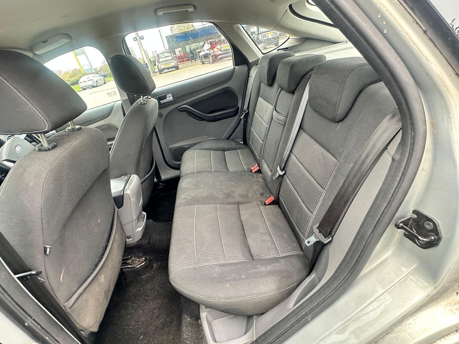 Used Ford Focus 2010 for sale - 76388108: Photo 19