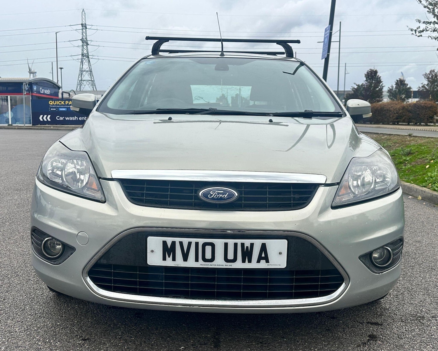 Used Ford Focus 2010 for sale - 76388108: Photo 2