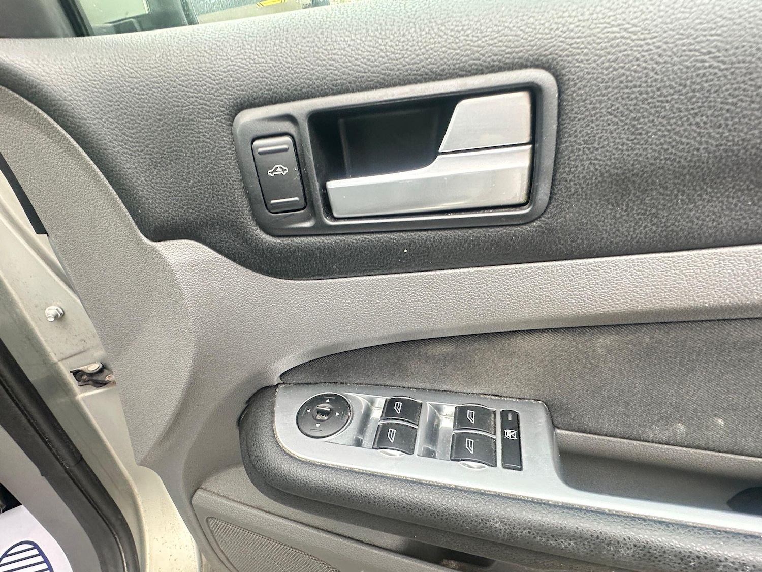 Used Ford Focus 2010 for sale - 76388108: Photo 24