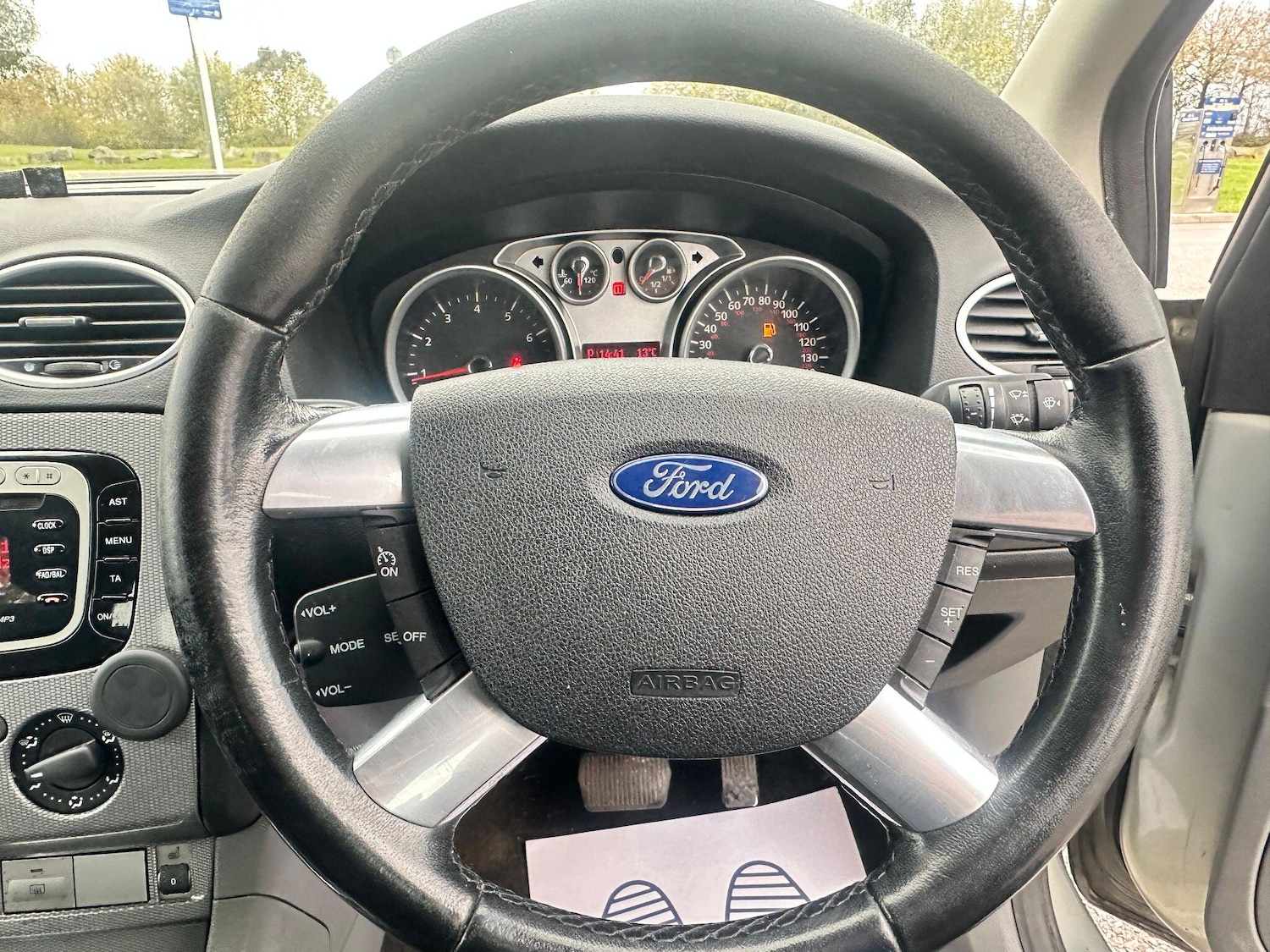 Used Ford Focus 2010 for sale - 76388108: Photo 26