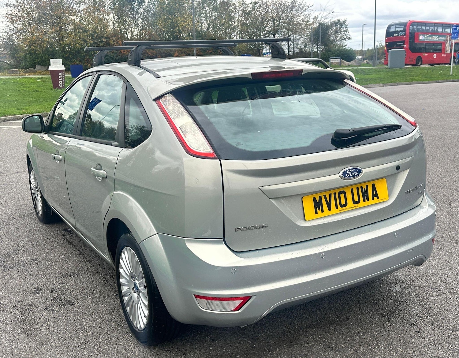 Used Ford Focus 2010 for sale - 76388108: Photo 4